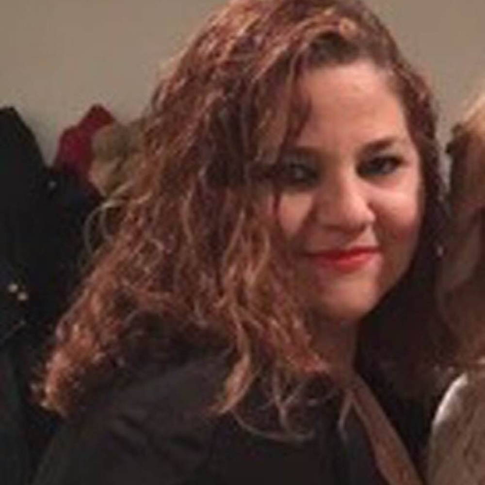Meet your Posher, Rosa julia